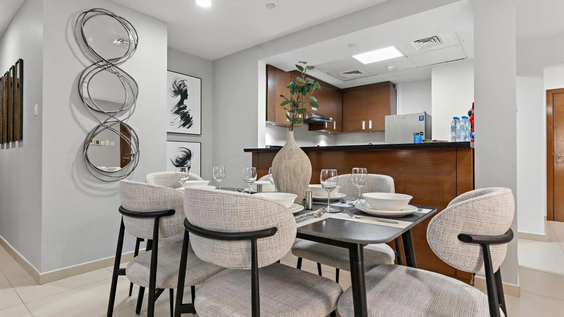 Desert Key - Platinum Apartments In Gate Tower, Al Reem Island アブダビ 0*,  アラブ首長国連邦