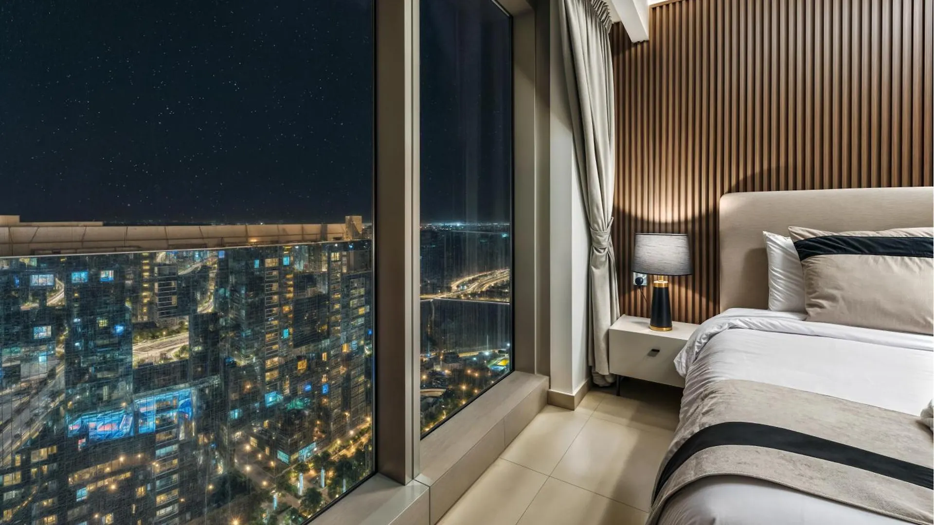Desert Key - Platinum Apartments In Gate Tower, Al Reem Island アブダビ 0*,
