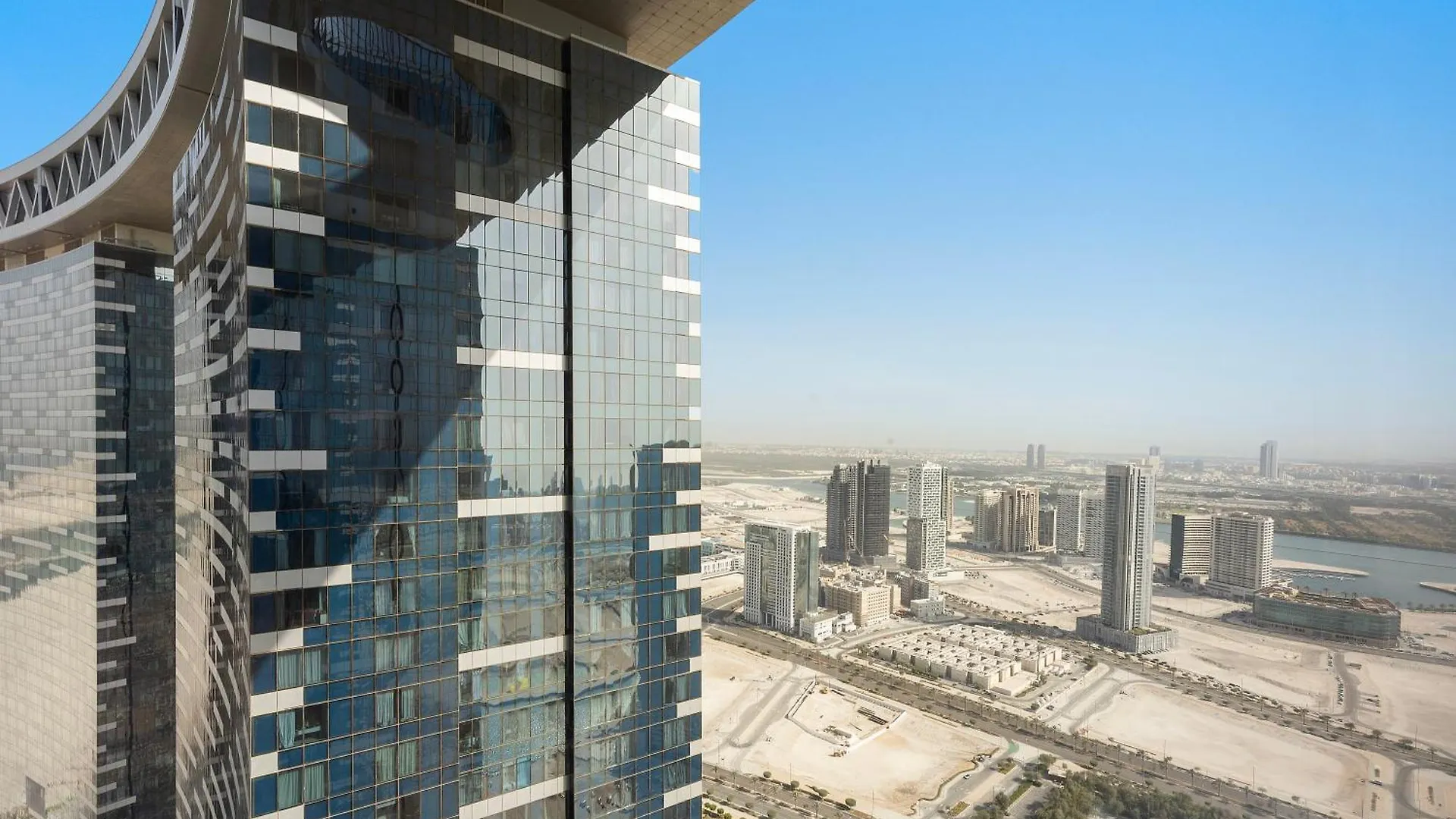 Desert Key - Platinum Apartments In Gate Tower, Al Reem Island アブダビ アラブ首長国連邦